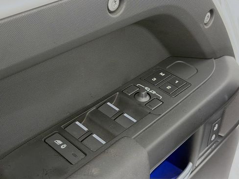 Used 2025 Land Rover Defender 110 S image 20