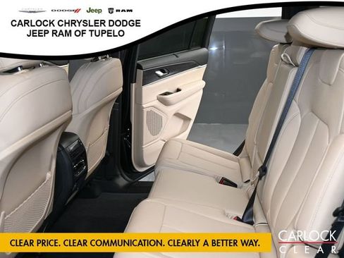 New 2025 Jeep Grand Cherokee L Limited w/ Luxury Tech Group II image 30