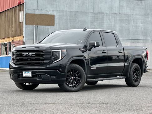 Used 2025 GMC Sierra 1500 Elevation w/ Elevation Premium Package AWD/4WD image 1
