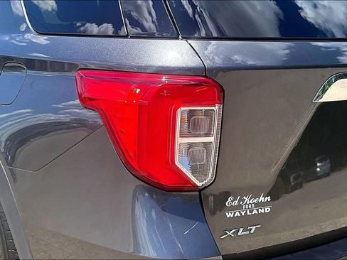 Certified 2020 Ford Explorer XLT w/ Comfort Package AWD/4WD image 31