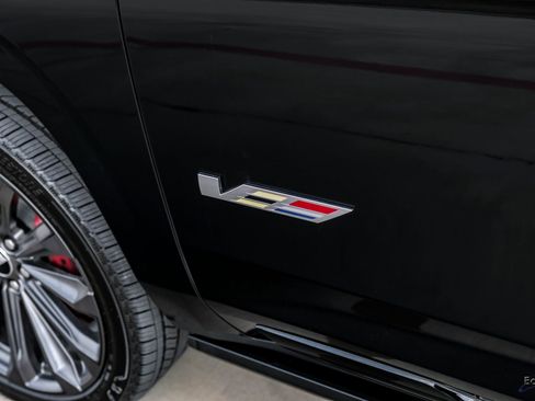 Used 2026 Cadillac Escalade V w/ LPO, Floor Liner Package image 28