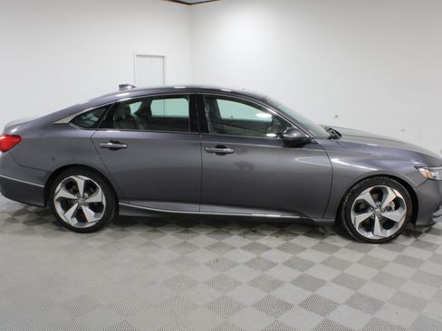 Used 2018 Honda Accord Touring image 26