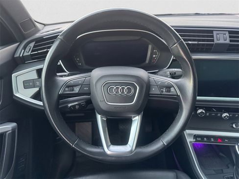 Used 2022 Audi Q3 2.0T Premium Plus image 12