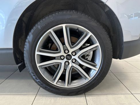 Used 2024 Ford Edge Titanium w/ Equipment Group 301A AWD/4WD image 8