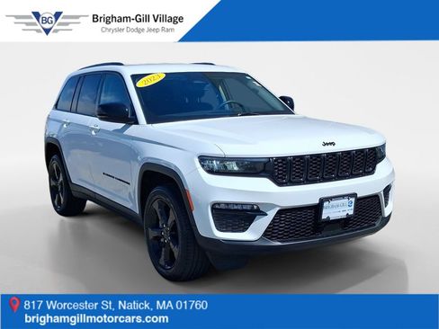 Certified 2023 Jeep Grand Cherokee Limited w/ Black Appearance Package AWD/4WD image 1