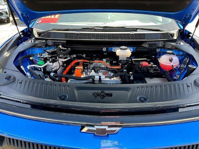 Certified 2024 Chevrolet Equinox EV RS FWD image 32