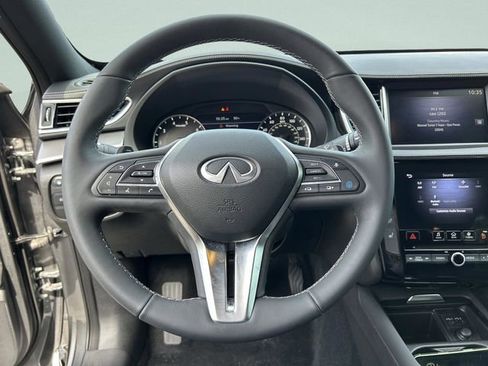 Used 2022 INFINITI QX50 Luxe w/ Appearance Package FWD image 32