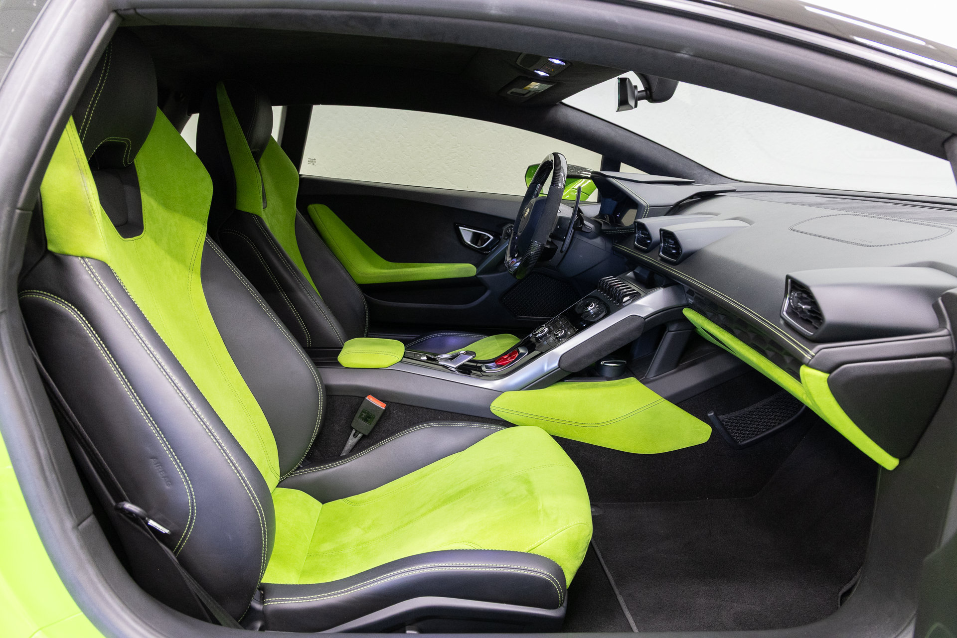 Used 2018 Lamborghini Huracan LP 580-2 RWD image 12