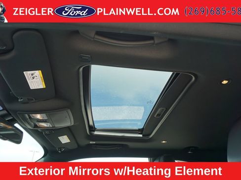 Used 2023 Dodge Challenger R/T Scat Pack w/ Plus Package RWD image 18