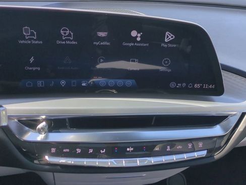 New 2026 Cadillac Lyriq Premium Luxury w/ LPO, Floor Liner Package RWD image 13