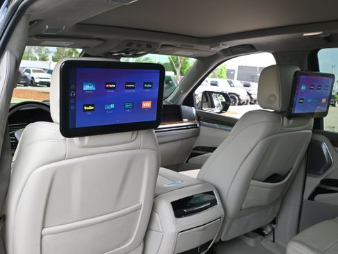Used 2025 Cadillac Escalade ESV Sport Platinum w/ LPO, ONYX Package AWD/4WD image 62