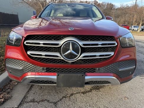 Used 2021 Mercedes-Benz GLE 350 4MATIC w/ Premium Package image 2