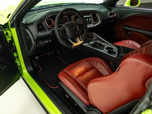 Used 2023 Dodge Challenger SRT Hellcat image 39