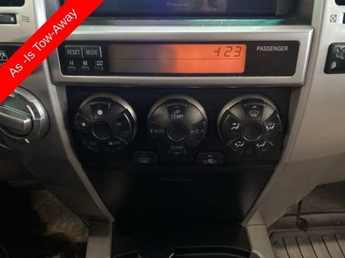 Used 2004 Toyota 4Runner Limited image 16
