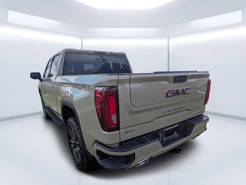 Used 2022 GMC Sierra 1500 AT4 image 5