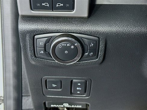 Used 2019 Ford F250 Platinum w/ Platinum Ultimate Package AWD/4WD image 10