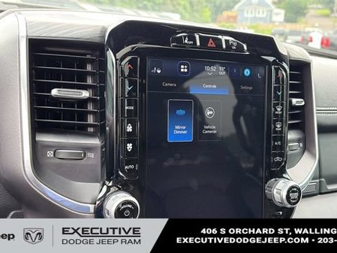 Used 2023 RAM 1500 Laramie AWD/4WD image 15