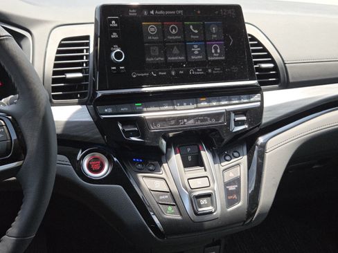 Certified 2026 Honda Odyssey Elite image 38