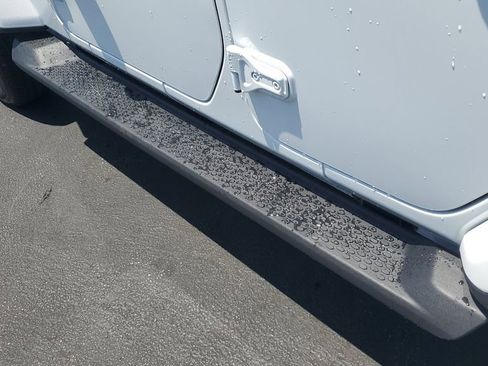 New 2025 Jeep Wrangler Sahara image 17