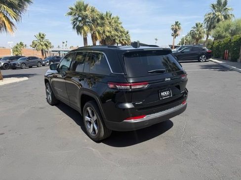 Used 2022 Jeep Grand Cherokee Limited w/ Luxury Tech Group II AWD/4WD image 7