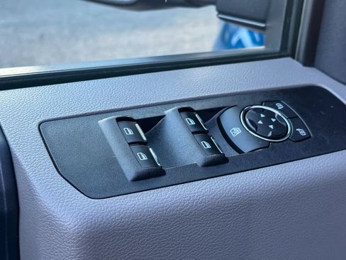 Used 2022 Ford F250 XL w/ STX Appearance Package AWD/4WD image 25