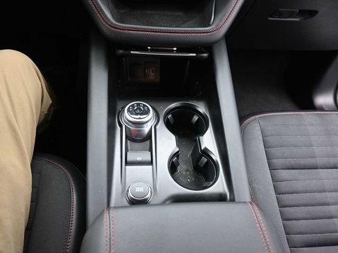 Used 2025 Ford Explorer ST-Line w/ ST-Line Street Pack image 14