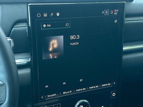 Used 2025 GMC Terrain Elevation AWD/4WD image 19