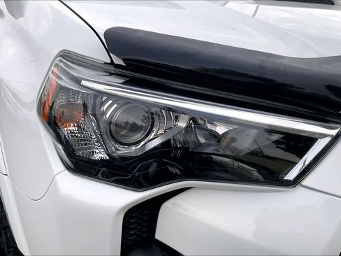 Used 2020 Toyota 4Runner TRD Off-Road Premium image 29