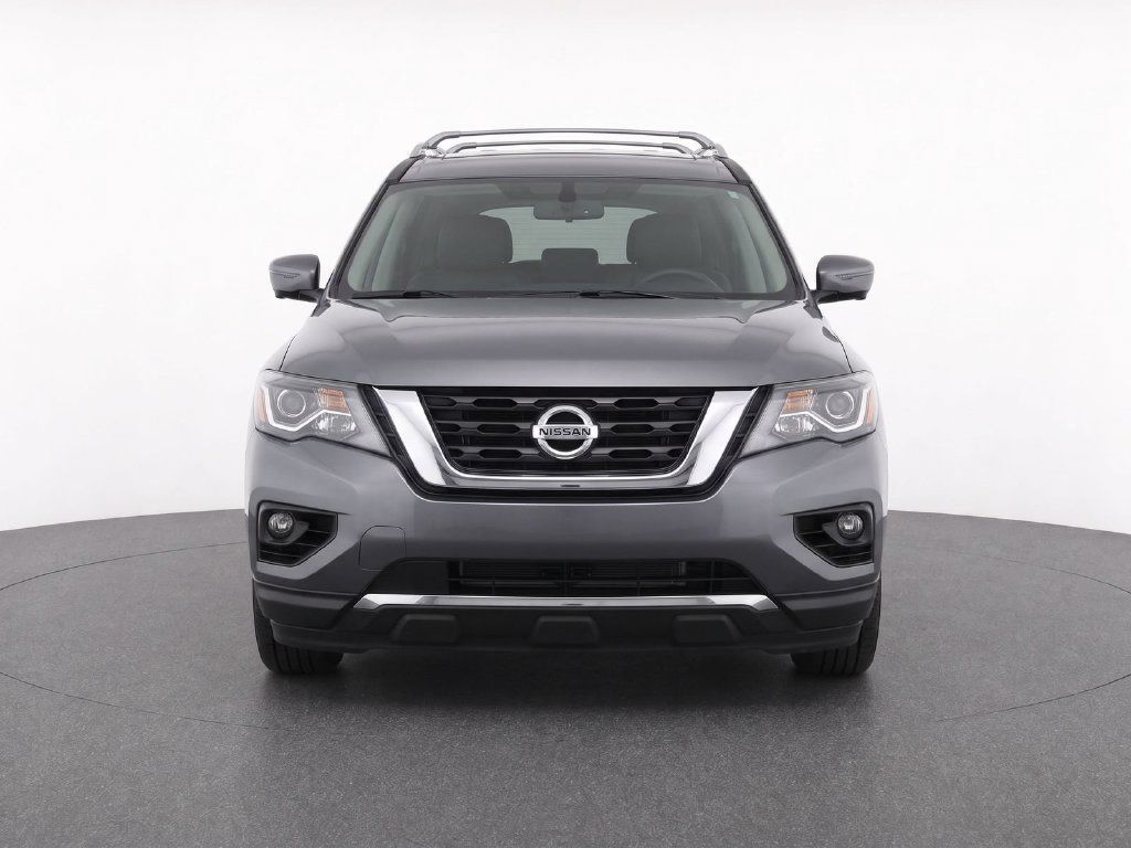 Used 2020 Nissan Pathfinder Platinum w/ Cargo Package FWD image 5
