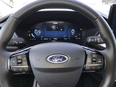 Used 2025 Ford Escape Platinum AWD/4WD image 14