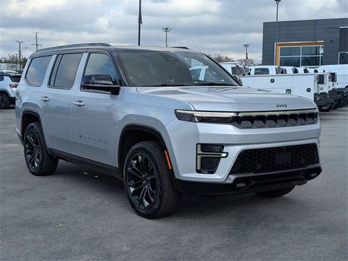 New 2026 Jeep Grand Wagoneer Summit image 2