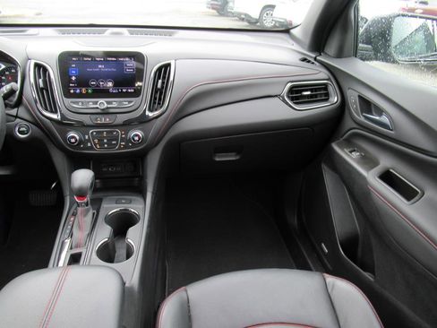 Used 2022 Chevrolet Equinox RS w/ RS Leather Package image 14