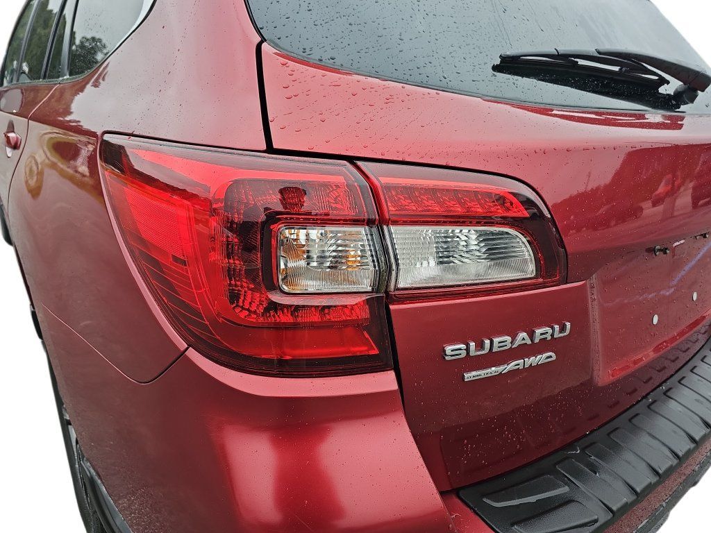 Used 2018 Subaru Outback 2.5i Limited AWD/4WD image 35