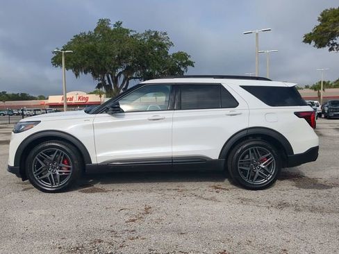 New 2025 Ford Explorer ST-Line w/ Premium Package image 22