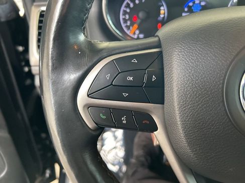 Used 2019 Jeep Grand Cherokee Altitude image 52