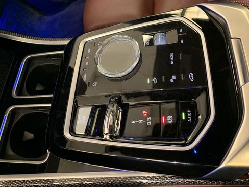 Used 2023 BMW 760i xDrive image 68