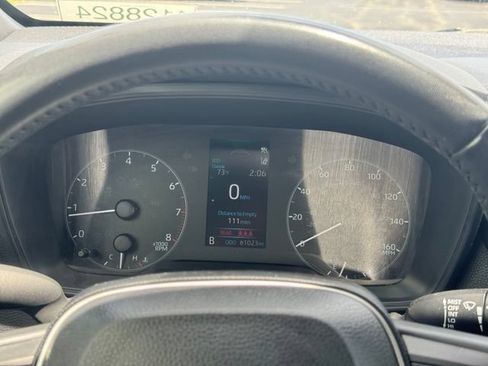 Used 2024 Toyota Corolla SE w/ SE Premium Package FWD image 17