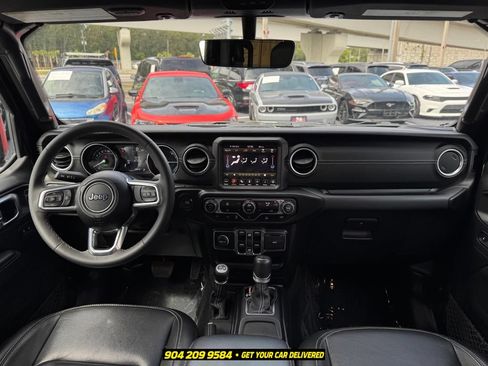 Used 2023 Jeep Wrangler Unlimited Sahara AWD/4WD image 38