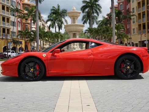Used 2010 Ferrari 458 Italia Coupe RWD image 5