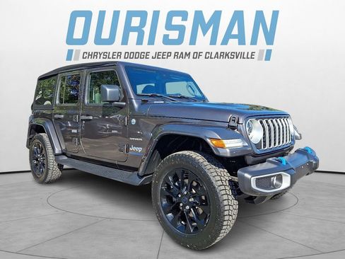 Used 2024 Jeep Wrangler Unlimited Sahara AWD/4WD image 1