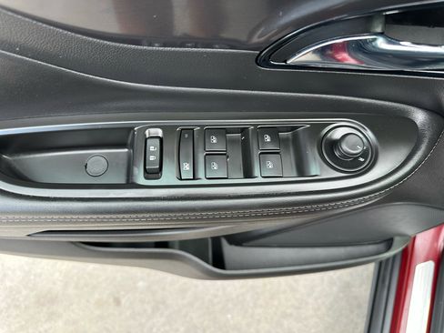 Used 2021 Buick Encore Preferred image 32