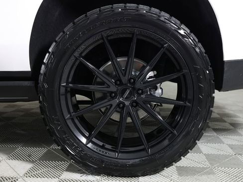 Used 2026 GMC Yukon XL Denali Ultimate w/ LPO, Illumination Package image 52