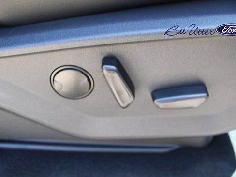 New 2027 Ford Expedition Max Platinum w/ Stealth Appearance Package RWD image 8