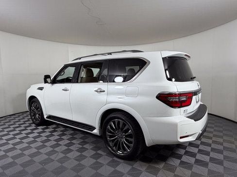 Used 2024 Nissan Armada Platinum w/ Cargo Package RWD image 3