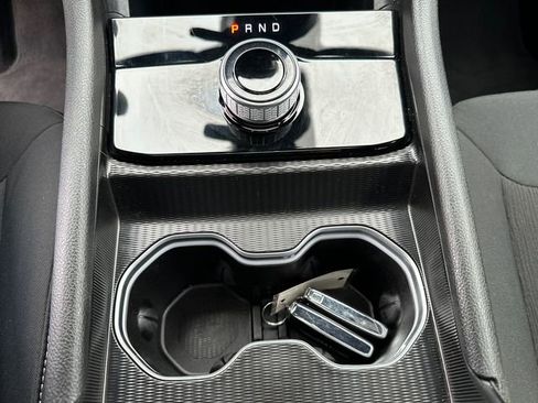 Used 2025 Jeep Grand Cherokee Laredo X w/ Trailer Tow Package image 36