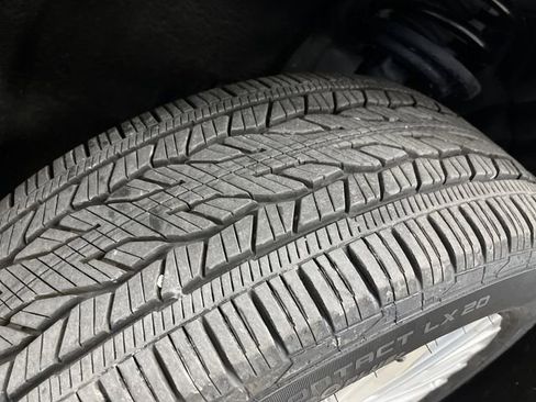 Used 2024 GMC Acadia Denali image 42