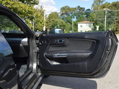 Used 2018 Ford Mustang Premium w/ Equipment Group 101A image 19