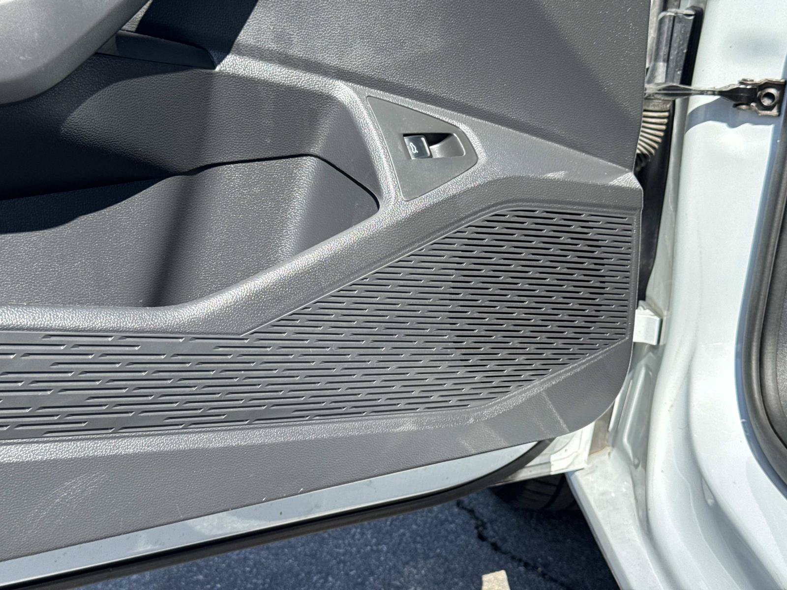 Used 2019 Volkswagen Jetta SE FWD image 21