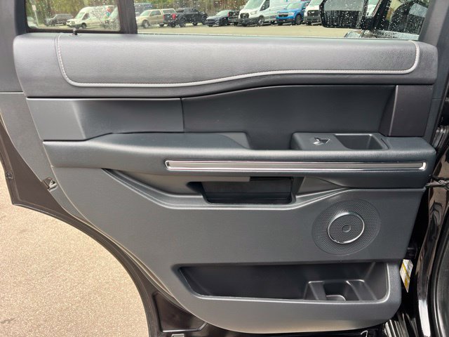 Used 2023 Ford Expedition XLT AWD/4WD image 18