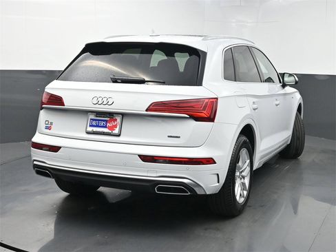 Used 2024 Audi Q5 2.0T Premium w/ Convenience Package image 41